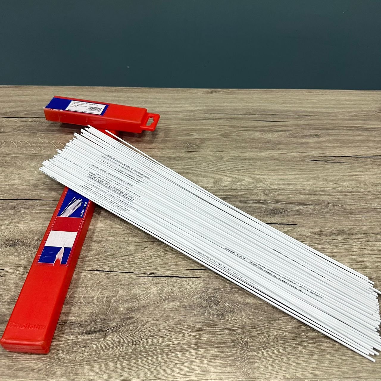 BOITE 1KG 100BAGUETTES ARGENT 45 Pourcent ENROBEE DE SOUDURE CASTOLIN EUTECTIC EBC 45 SN SI FABRIQUE IN FRANCE